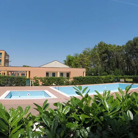 Corallo Aparthotel *