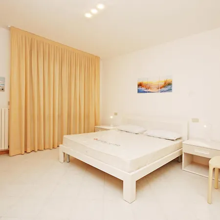 Aparthotel Corallo *